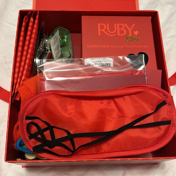 Ruby love box new! teen hipster black YS, reusable pads socks wipes & more! - Picture 4 of 7
